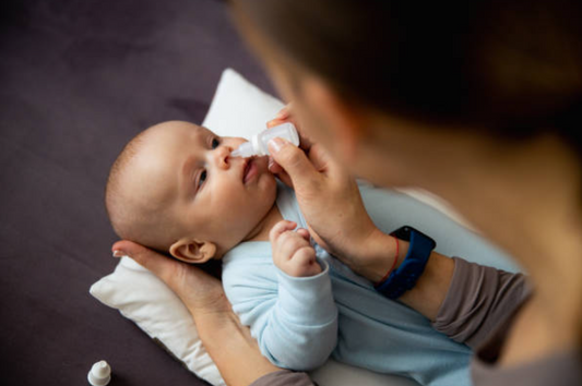 Alergia u niemowlaka wiosną – pierwsze objawy i codzienna pielęgnacja