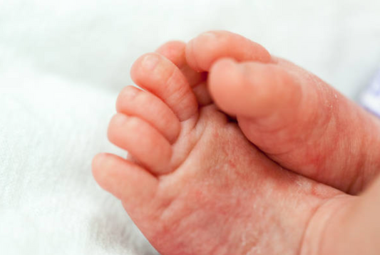 Jak pielęgnować skórę dziecka z AZS